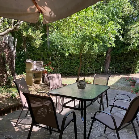 Le Colline Apartment Montescudaio